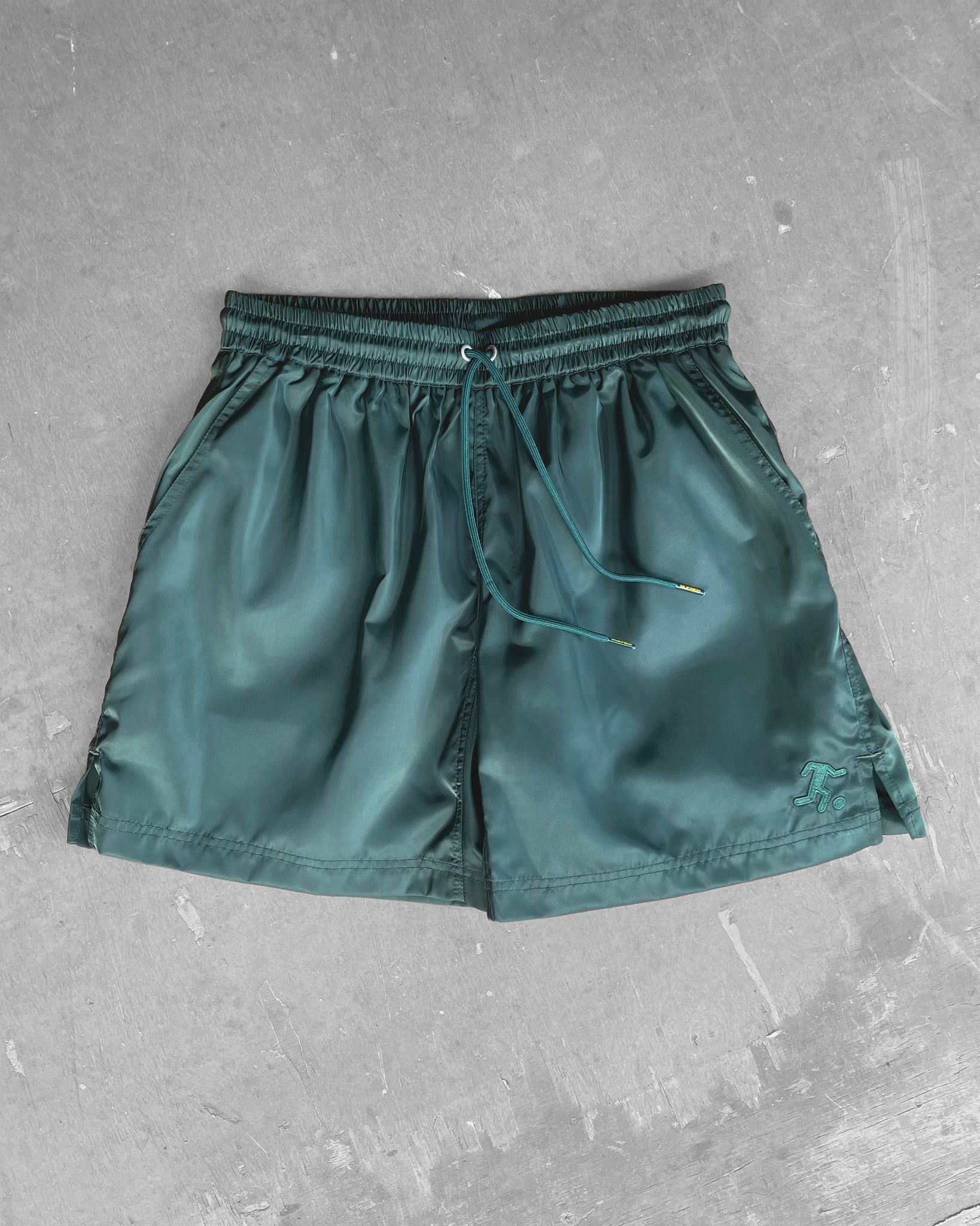 SILKY POLYESTER TEAM SHORTS